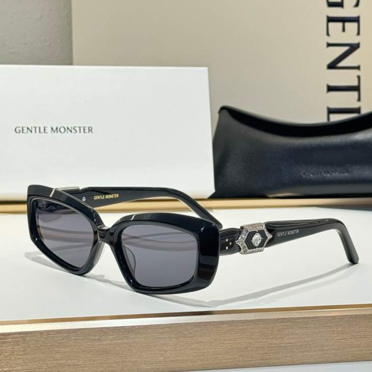 Picture of Gentle Monster Sunglasses _SKUfw68372218fw